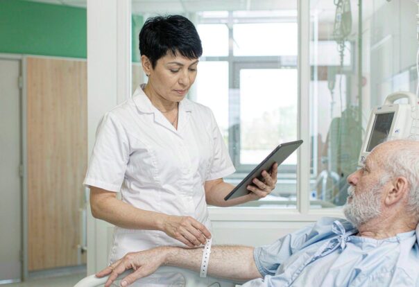 blog-cover-1791942364283 NHS hospital RFID wristband for patient identification in UK healthcare